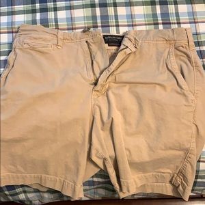 American Eagle Mens Khaki Shorts - Size US 31